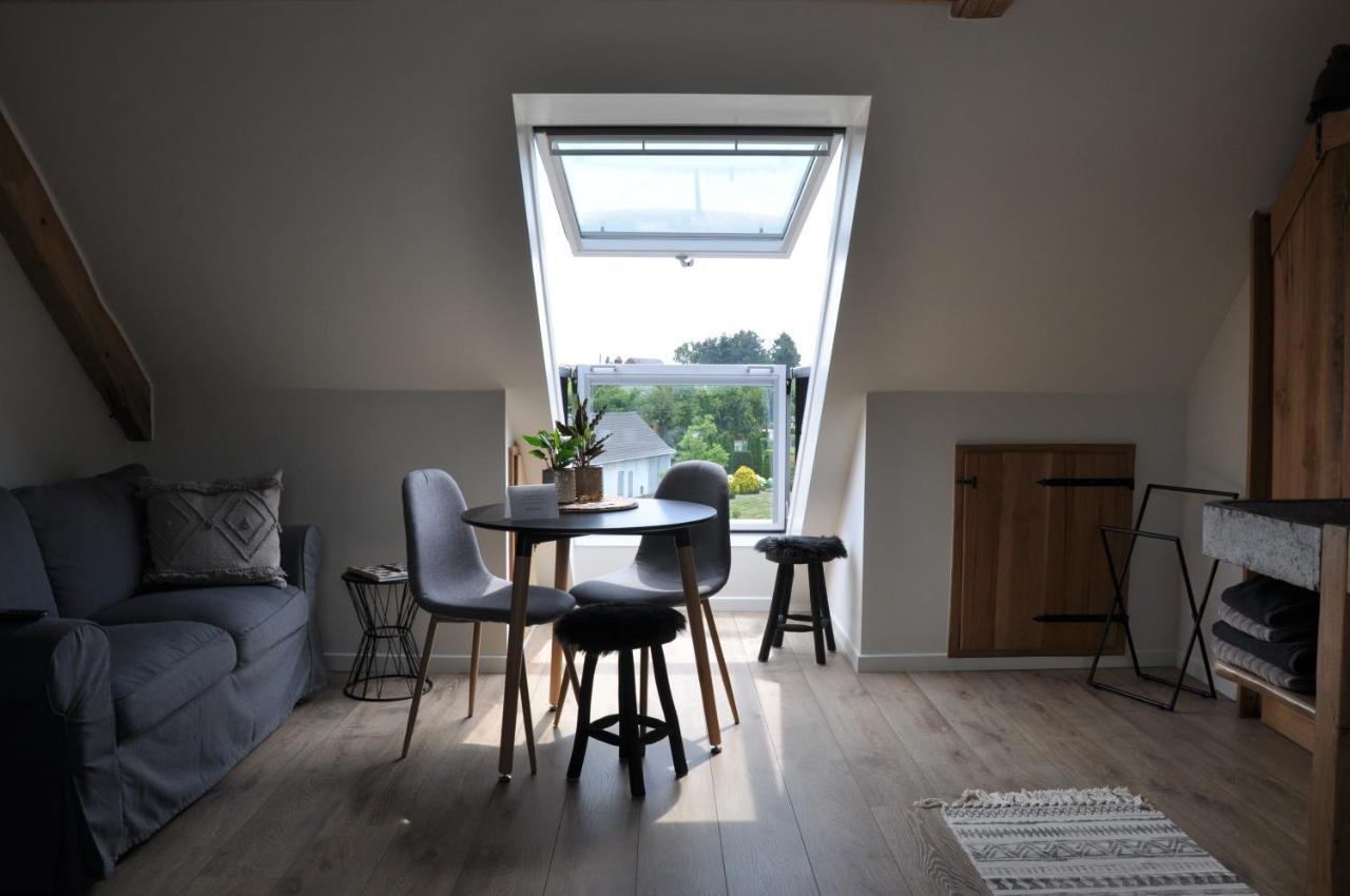Bed and Breakfast Bed En Bezem Laarne Esterno foto